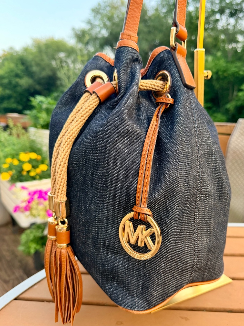Michael Kors Marina Large Denim Drawstring Bucket Crossbody Bag w/ Branded Dusty - Picture 11 of 16